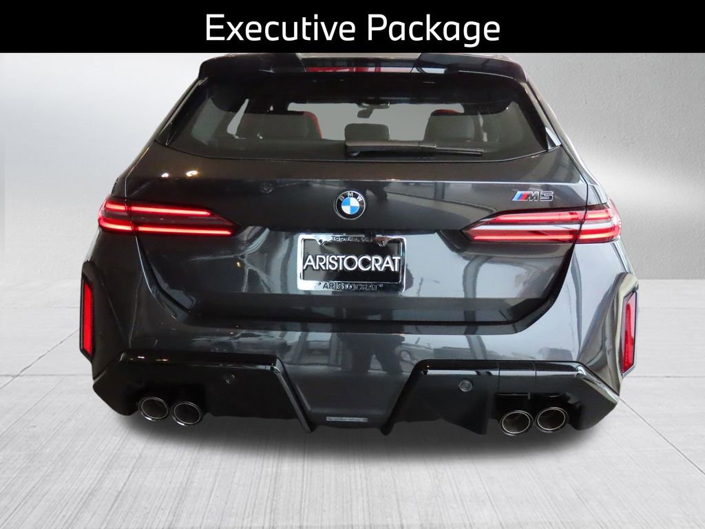 New 2026 BMW M5 Touring image 8