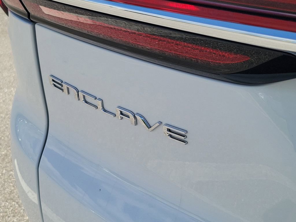 Used 2025 Buick Enclave Preferred FWD image 14