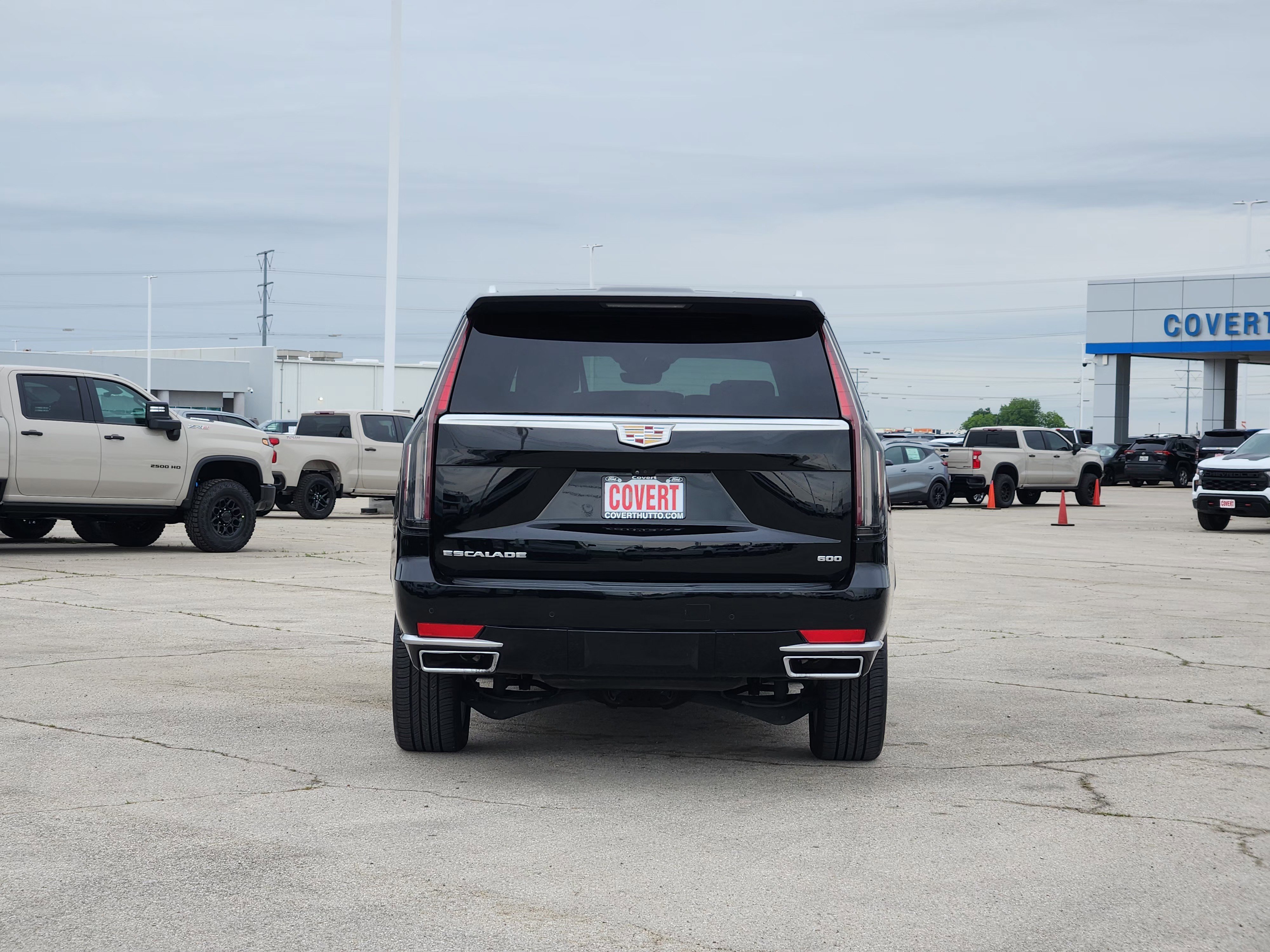 Used 2023 Cadillac Escalade ESV Premium Luxury AWD/4WD image 6