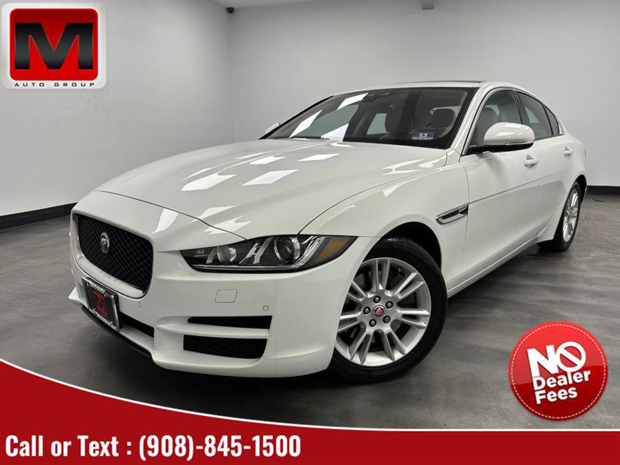 Used 2018 Jaguar XE Premium image 1