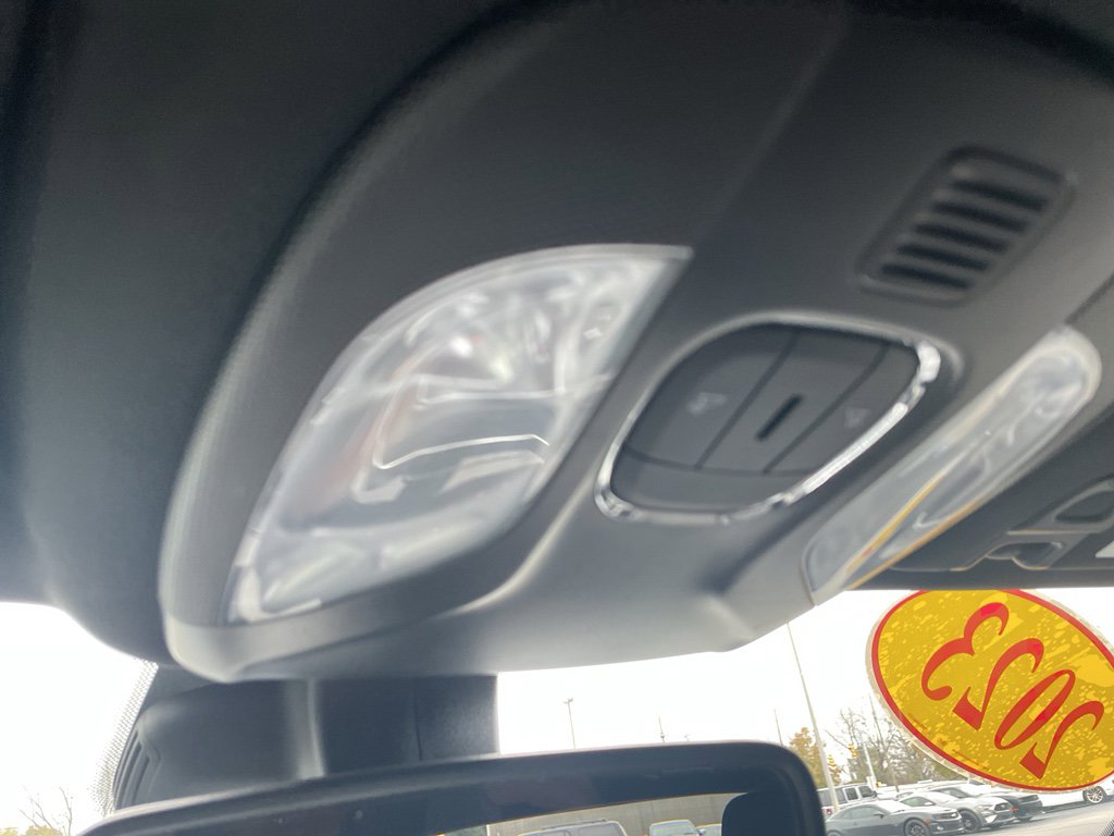 Used 2023 Jeep Compass Latitude image 16