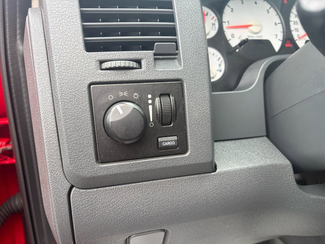 Used 2006 Dodge Ram 1500 Truck SLT image 16