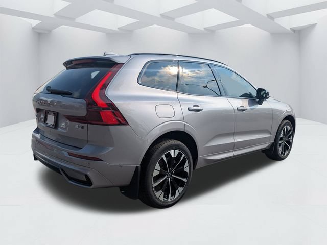 Certified 2026 Volvo XC60 B5 Plus w/ Climate Package AWD/4WD image 5