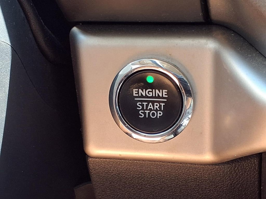 Used 2022 Ford Expedition XLT AWD/4WD image 17