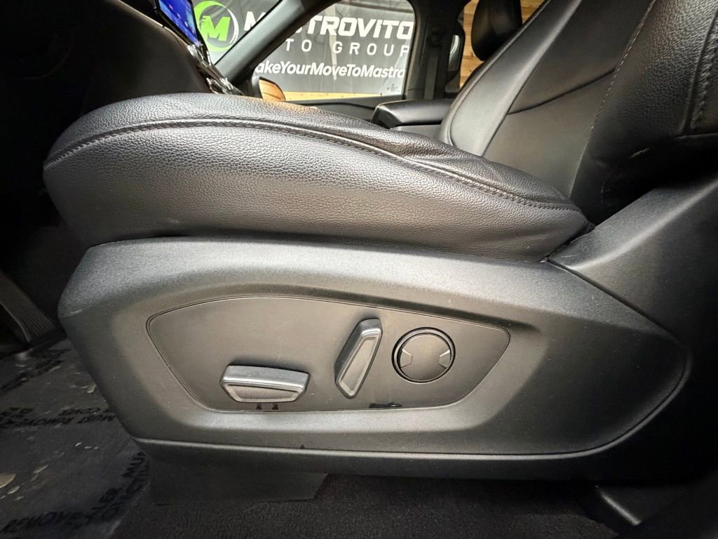 Used 2020 Ford Explorer XLT w/ Equipment Group 202A image 25