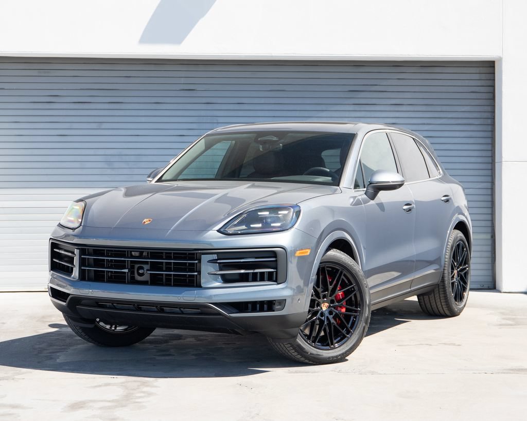 New 2026 Porsche Cayenne S AWD/4WD image 1