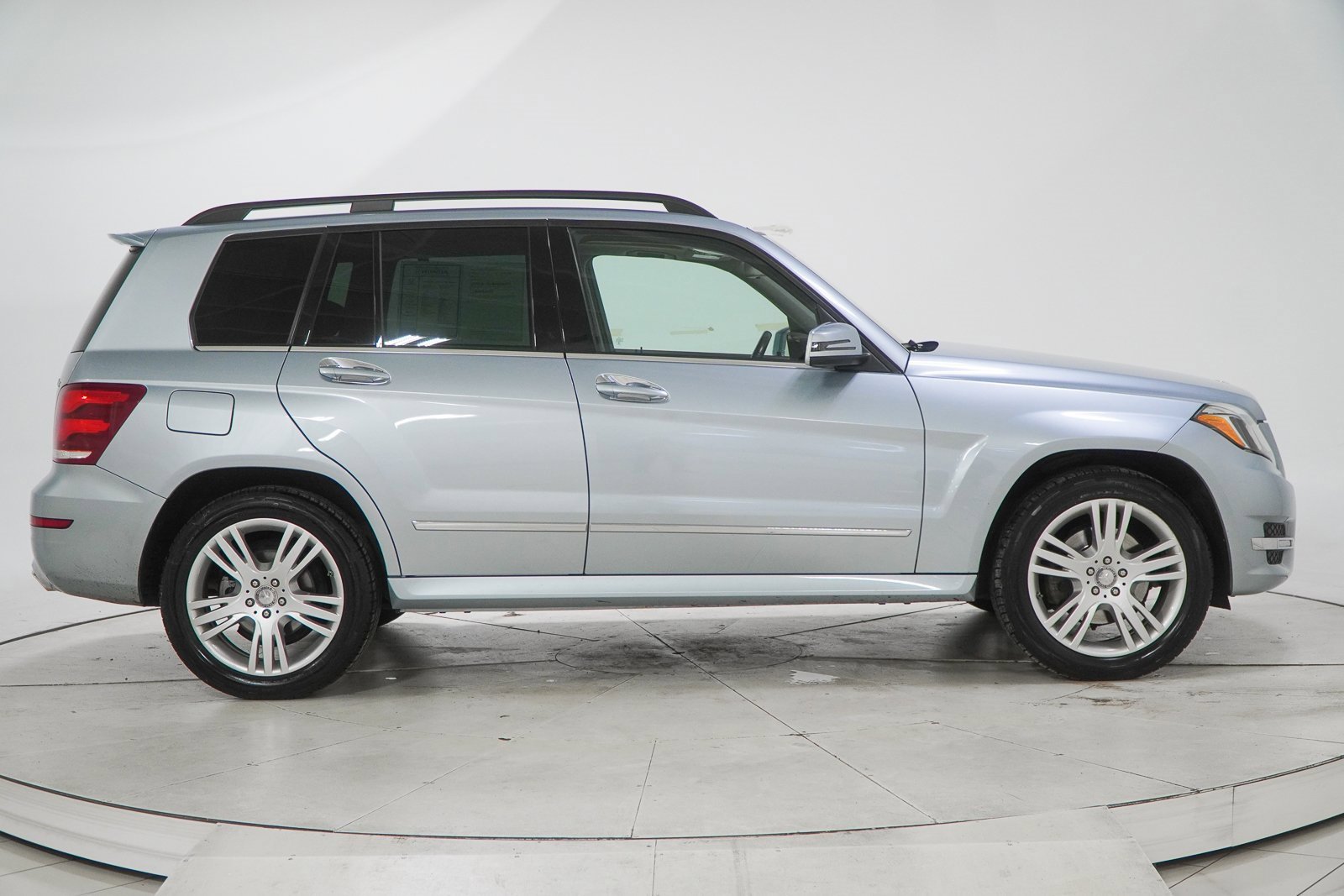 Used 2015 Mercedes-Benz GLK 350 4MATIC image 12