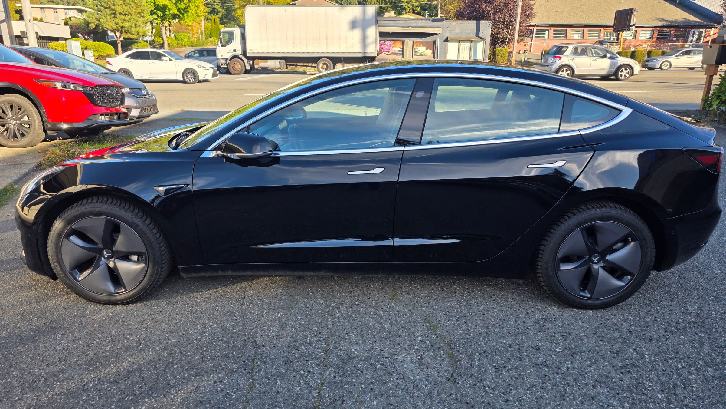 Used 2018 Tesla Model 3 Long Range image 8