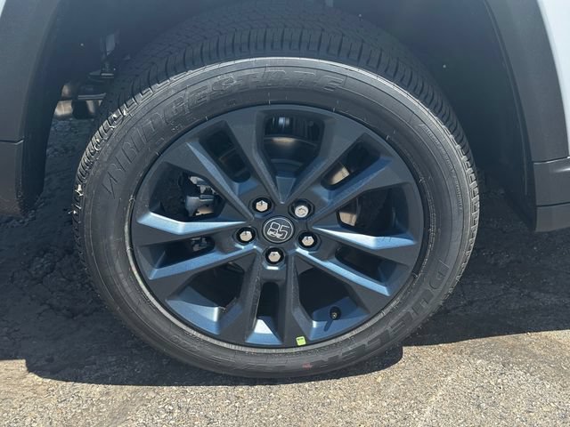 New 2026 Jeep Grand Cherokee Limited AWD/4WD image 12