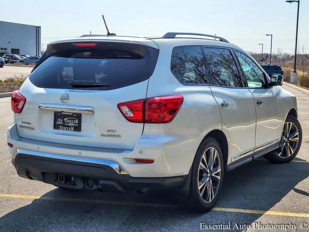 Used 2017 Nissan Pathfinder Platinum image 5