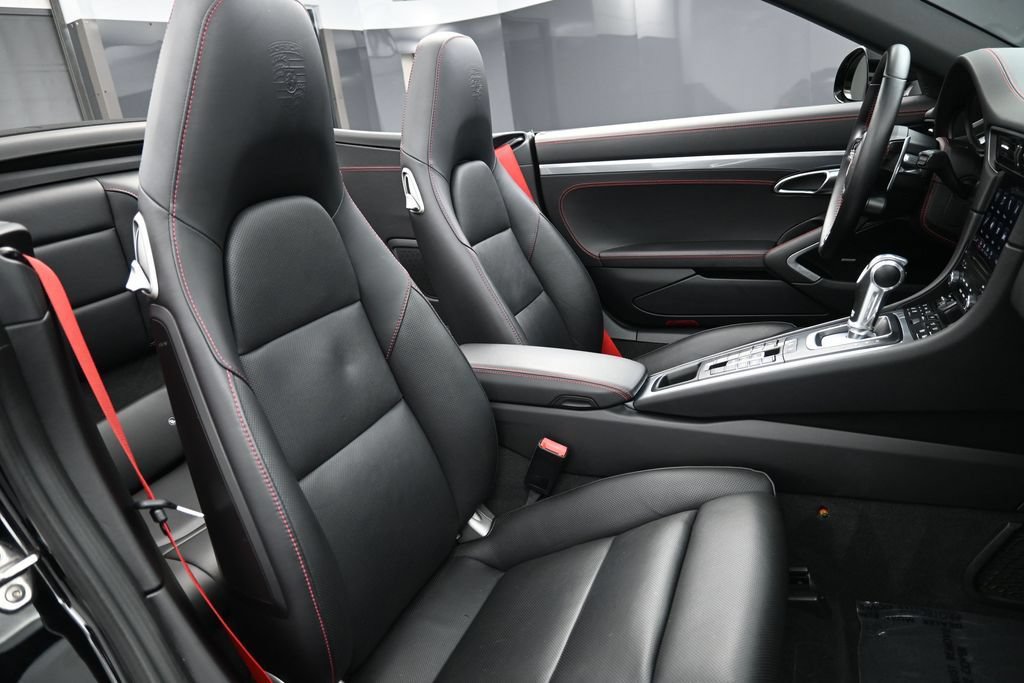 Certified 2019 Porsche 911 Carrera 4S AWD/4WD image 28