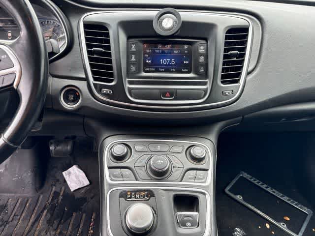 Used 2015 Chrysler 200 Limited w/ Convenience Group FWD image 19