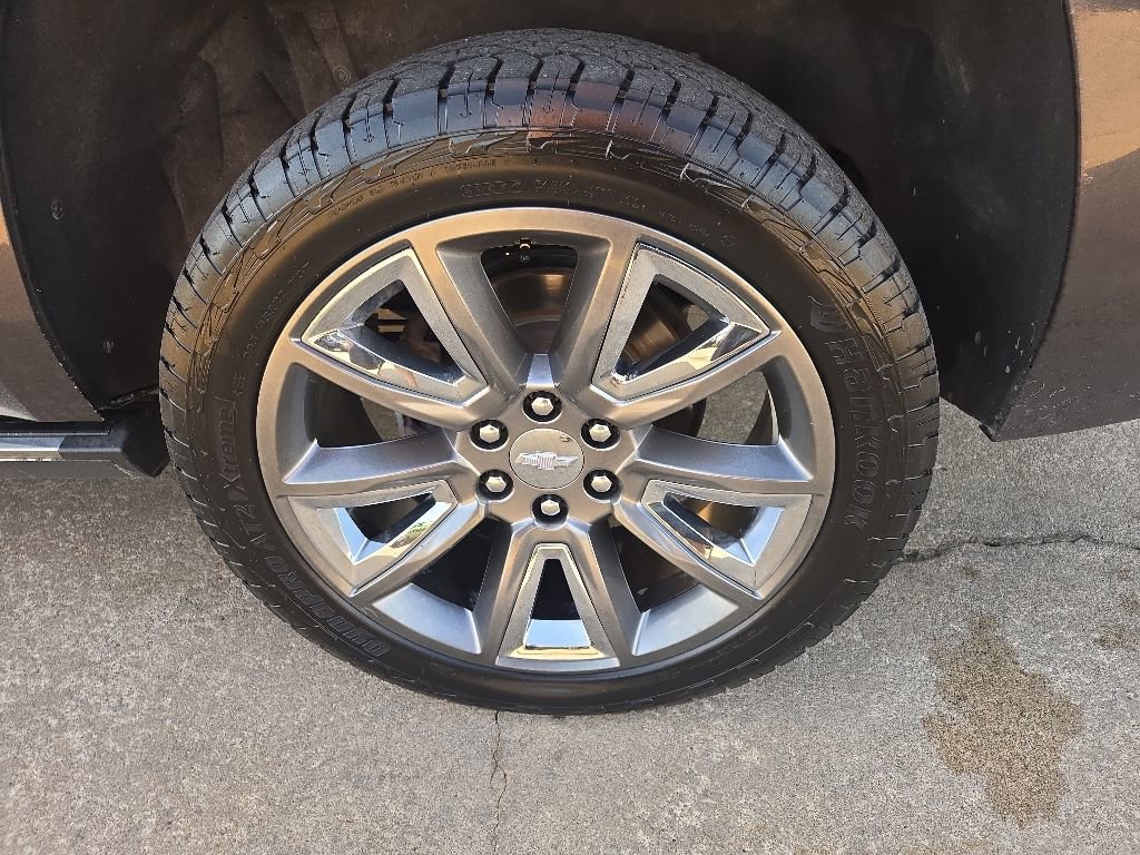 Used 2018 Chevrolet Tahoe Premier AWD/4WD image 22
