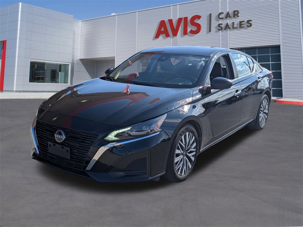 Used 2024 Nissan Altima 2.5 SV