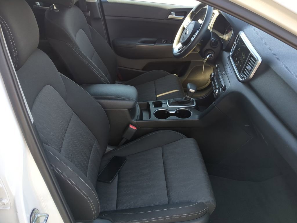 Used 2021 Kia Sportage LX image 16
