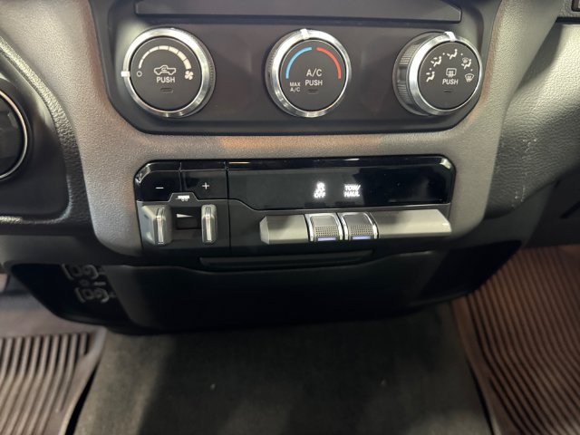 Used 2022 RAM 1500 Big Horn AWD/4WD image 19