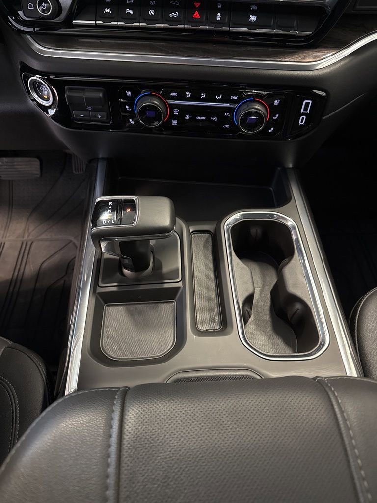 Used 2024 Chevrolet Silverado 1500 LTZ w/ LTZ Premium Package image 18