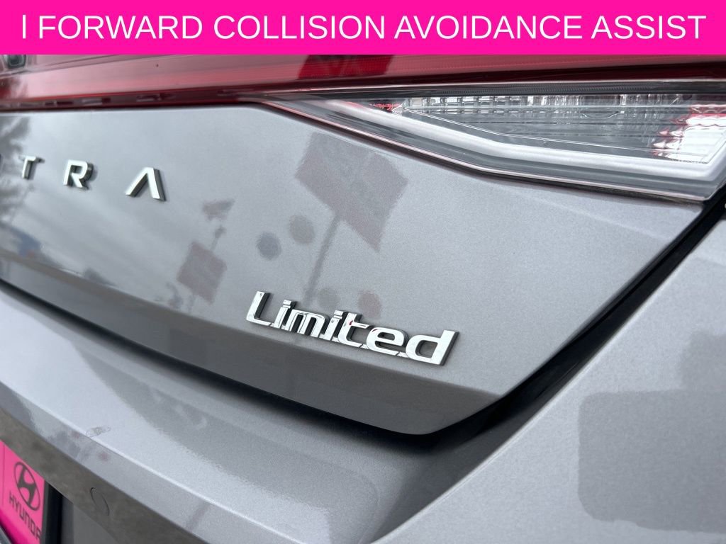 Used 2022 Hyundai Elantra Limited image 19