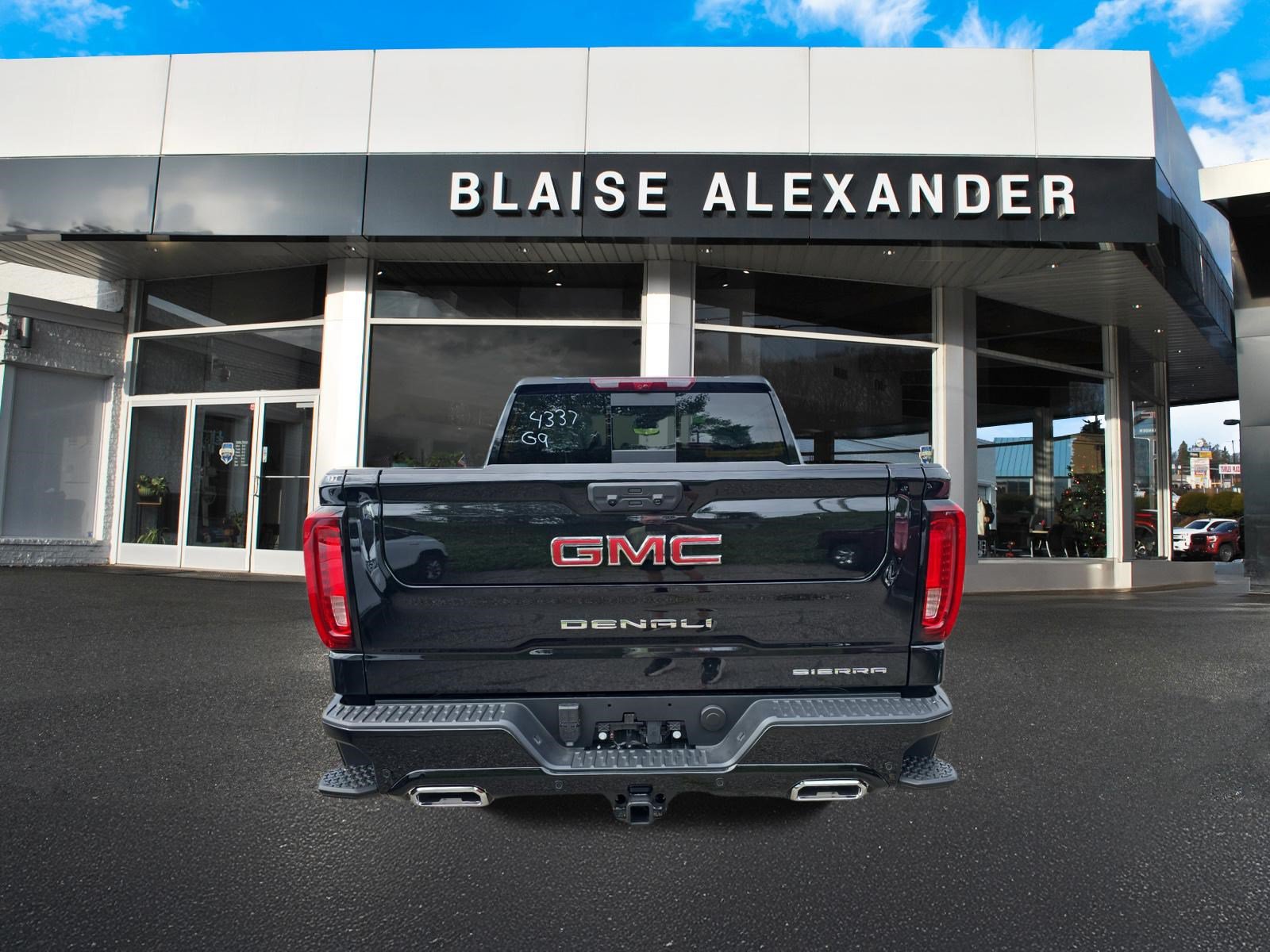 New 2026 GMC Sierra 1500 Denali w/ Technology Package AWD/4WD image 4