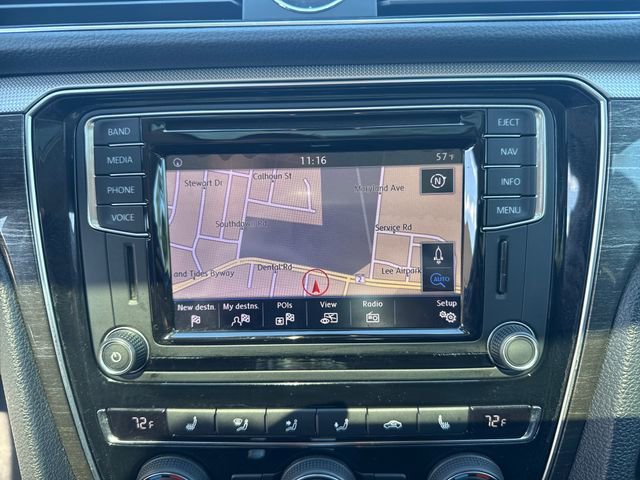 Used 2017 Volkswagen Passat 3.6 SEL Premium image 19