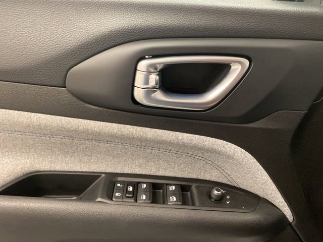 Used 2022 Jeep Compass Latitude w/ Convenience Group image 21