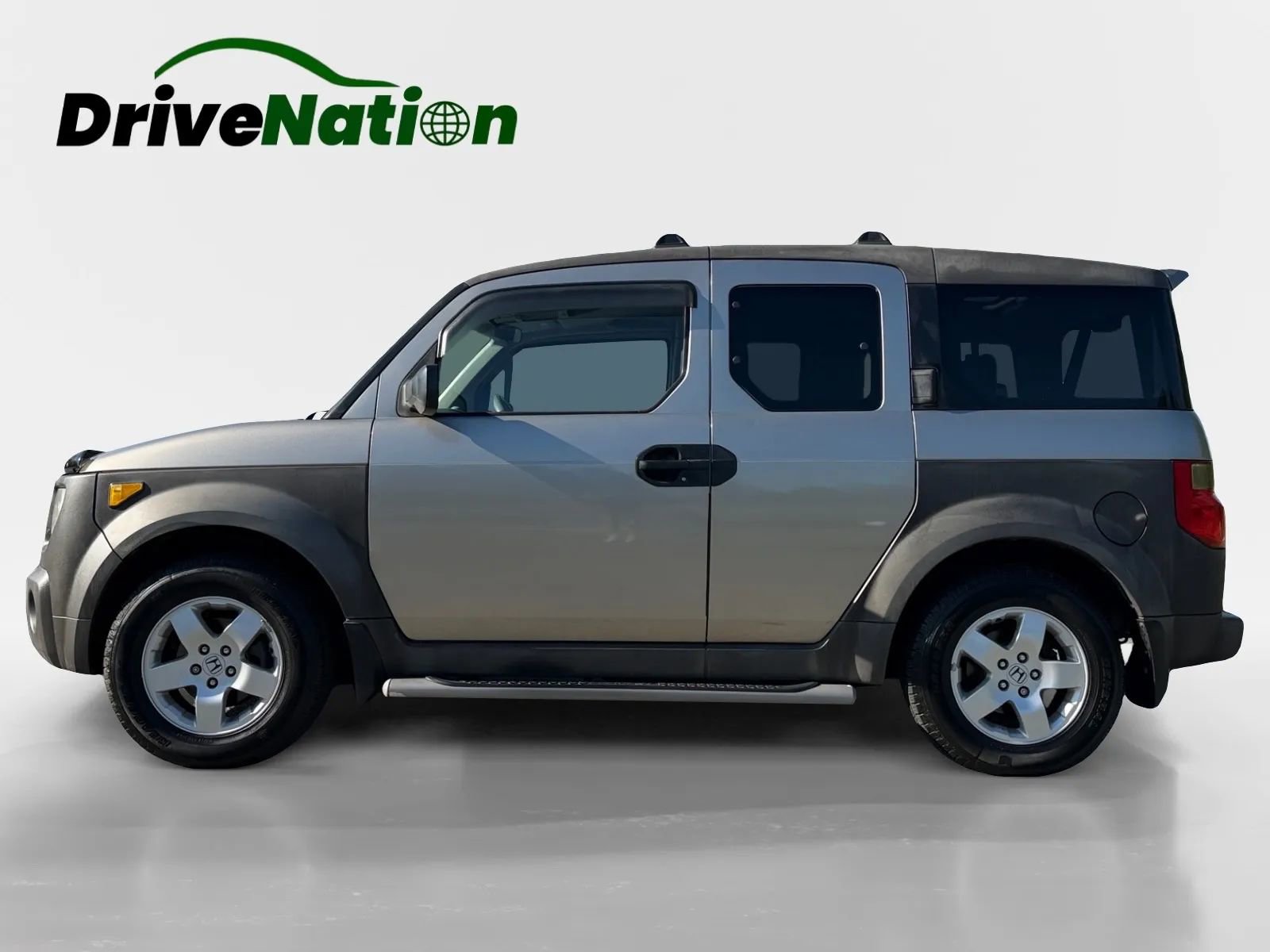 Used 2004 Honda Element EX image 2