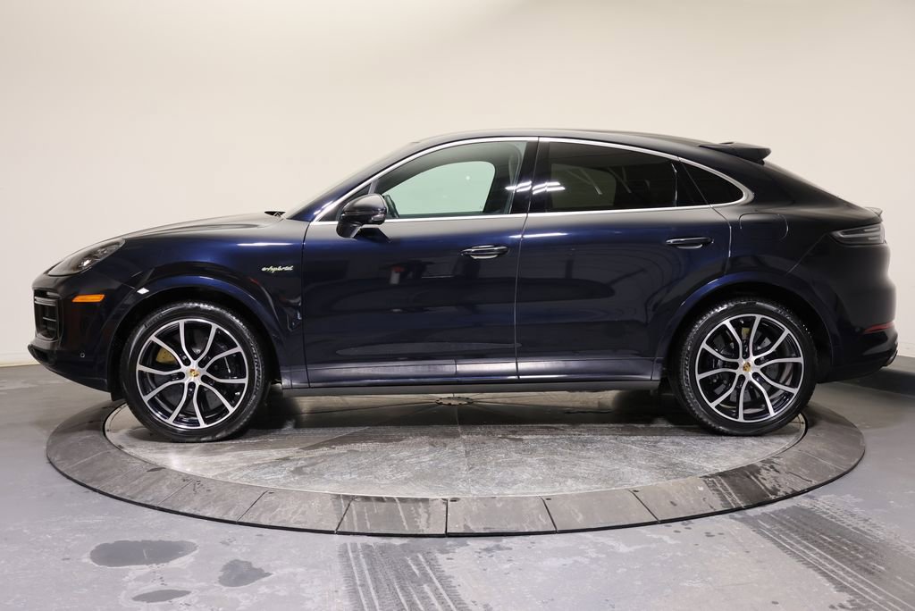 Certified 2023 Porsche Cayenne Turbo S image 2