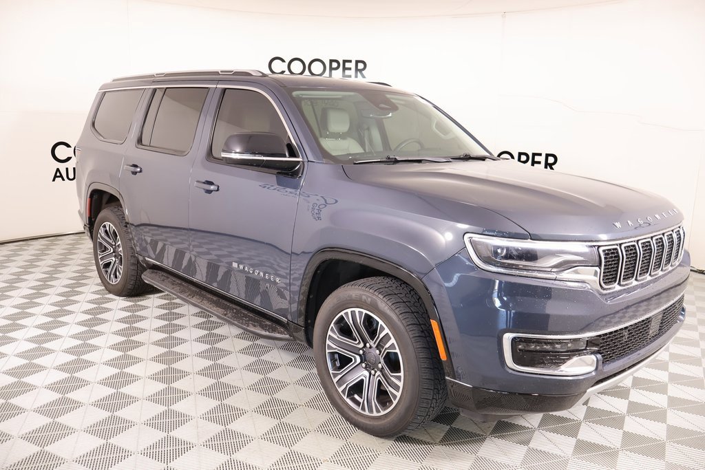 Used 2023 Jeep Wagoneer Series II w/ Flexible Seating Group image 1