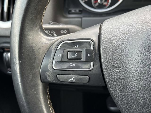 Used 2016 Volkswagen Tiguan S image 23