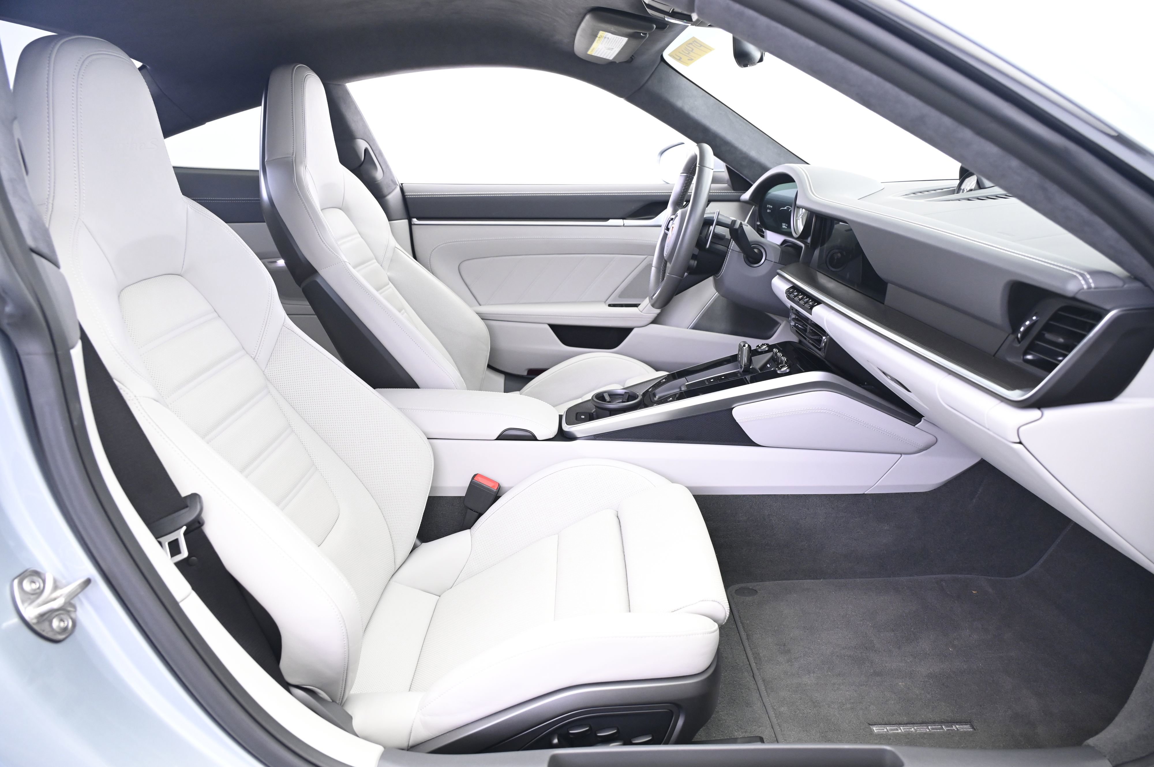 Used 2021 Porsche 911 Turbo image 19