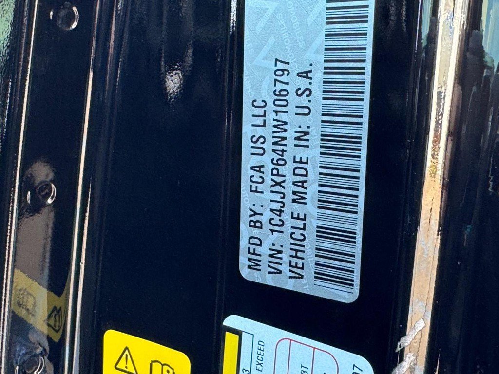 Used 2022 Jeep Wrangler Unlimited Sahara image 31