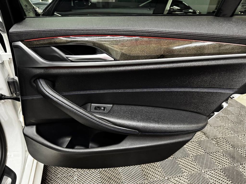 Used 2018 BMW 540i image 52