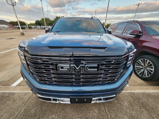 Used 2025 GMC Sierra 1500 Denali Ultimate AWD/4WD image 2