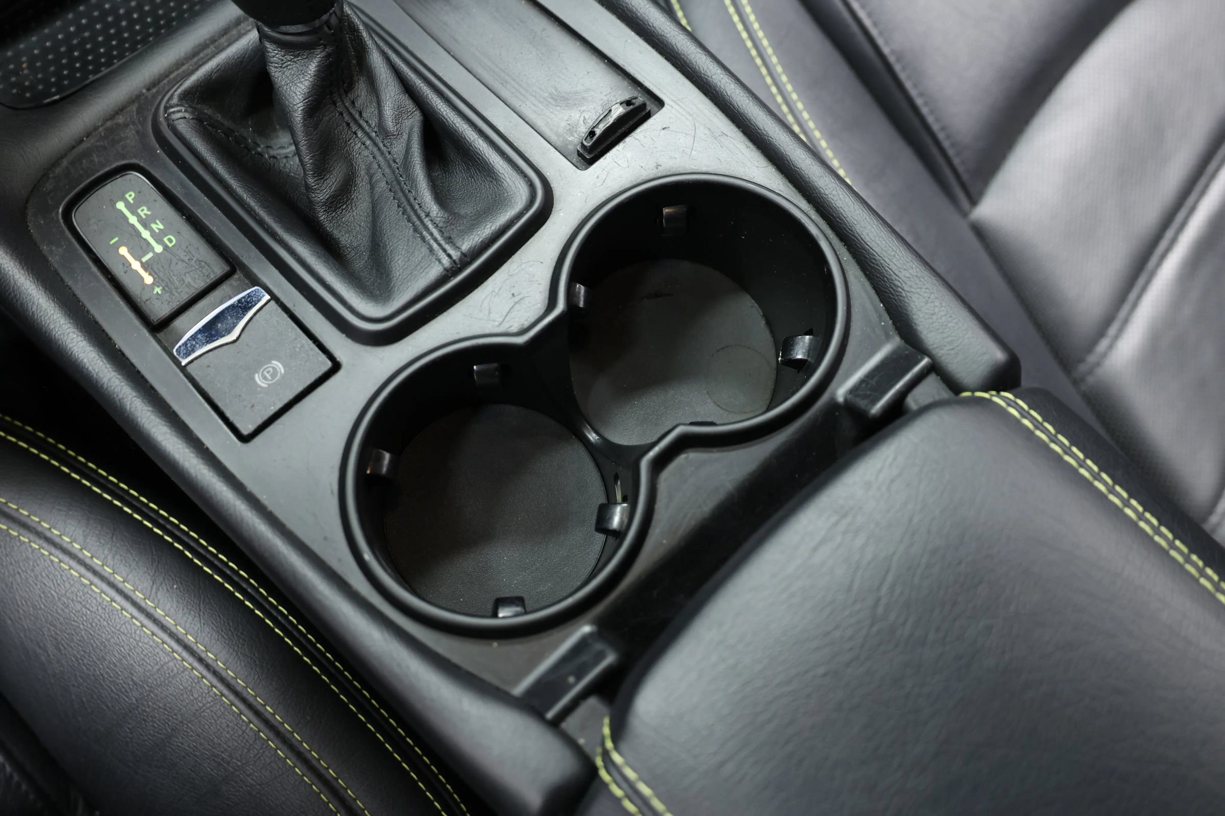 Used 2016 Maserati GranTurismo Sport RWD image 42