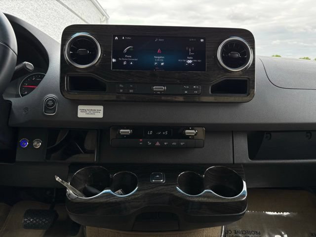 Used 2021 Mercedes-Benz Sprinter 3500 image 30