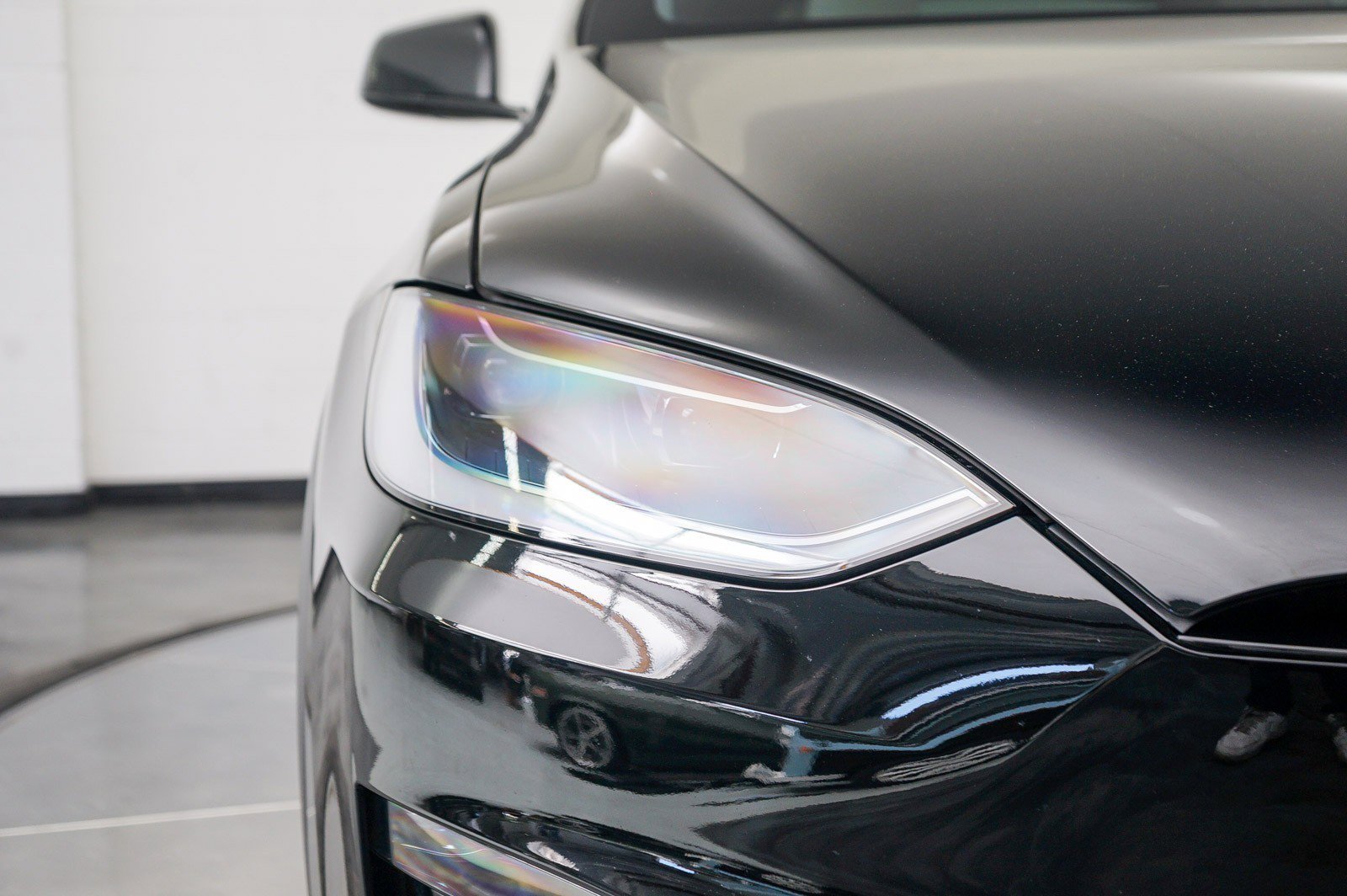 Used 2024 Tesla Model X Plaid image 8