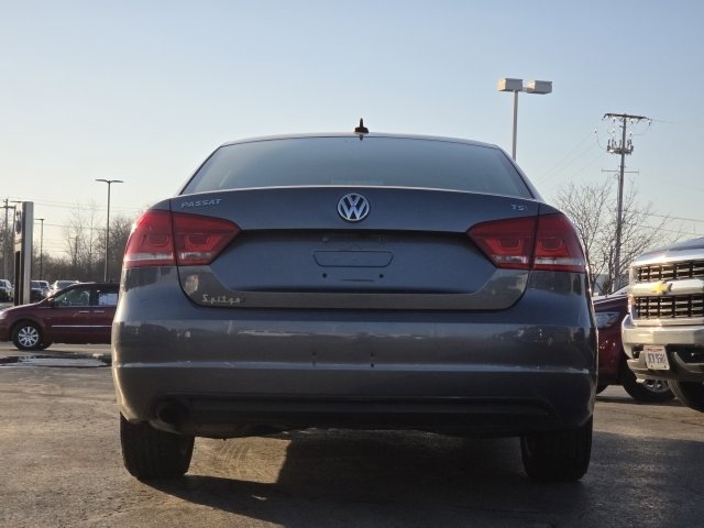 Used 2015 Volkswagen Passat 1.8T Limited Edition image 8