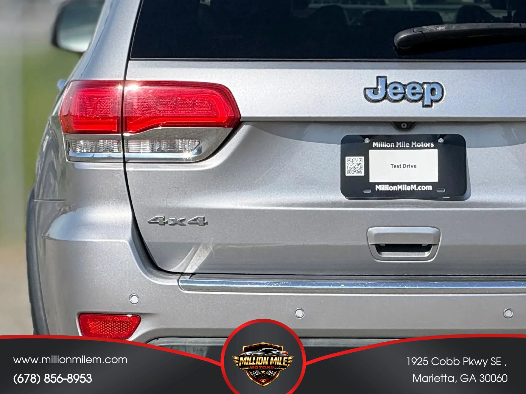 Used 2015 Jeep Grand Cherokee Limited AWD/4WD image 13