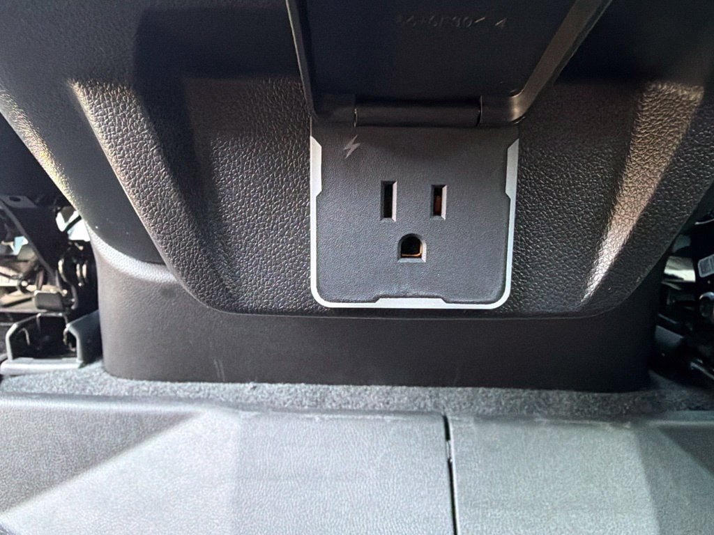 New 2026 GMC Yukon AT4 Ultimate w/ LPO, Floor Liner Package AWD/4WD image 49