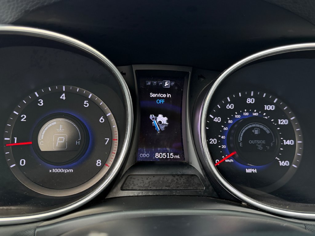 Used 2013 Hyundai Santa Fe Sport 2.0T w/ Technology Pkg FWD image 24