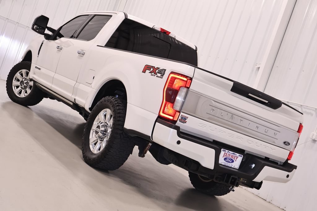Certified 2017 Ford F350 Platinum w/ Platinum Ultimate Package AWD/4WD image 44