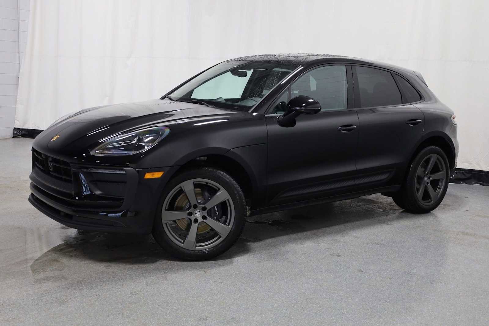 New 2026 Porsche Macan image 1