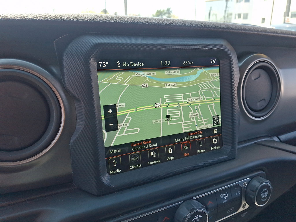 Used 2023 Jeep Gladiator Willys image 28