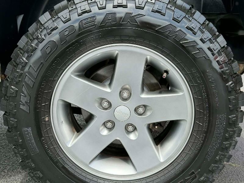 Used 2013 Jeep Wrangler Sport w/ Connectivity Group image 14