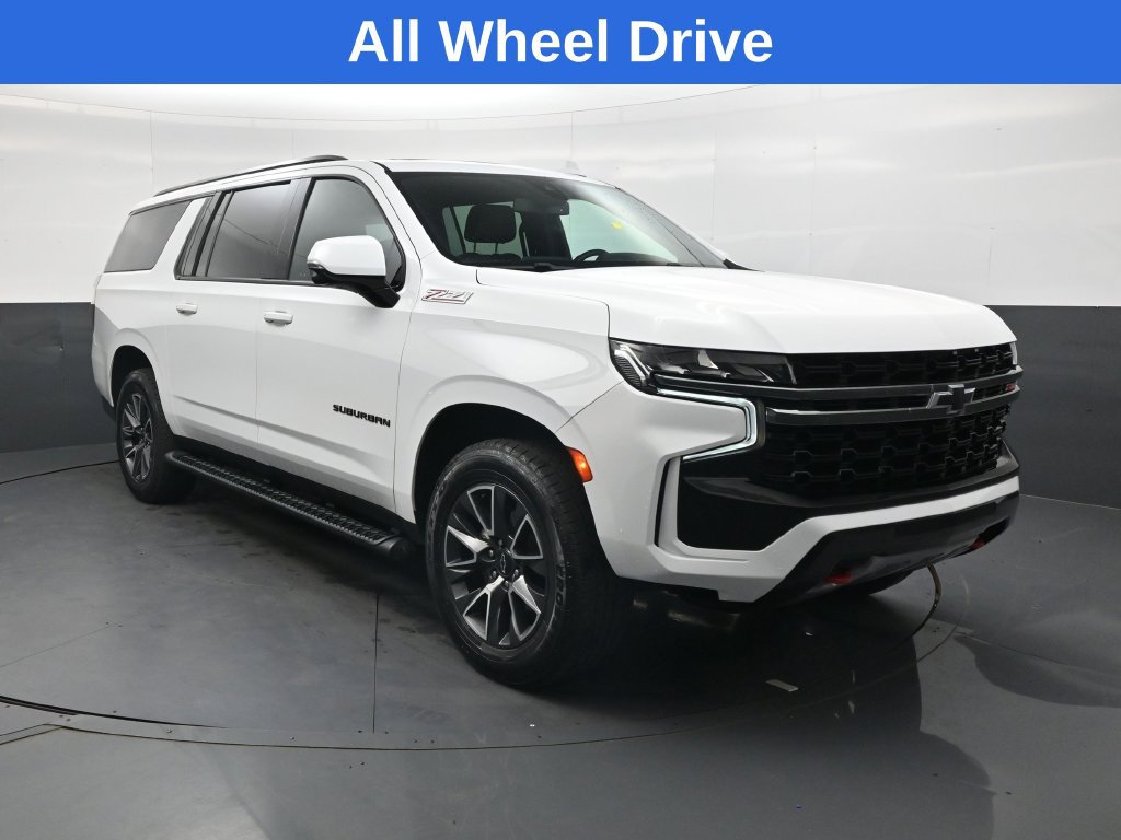 Used 2022 Chevrolet Suburban Z71 w/ Luxury Package AWD/4WD image 2