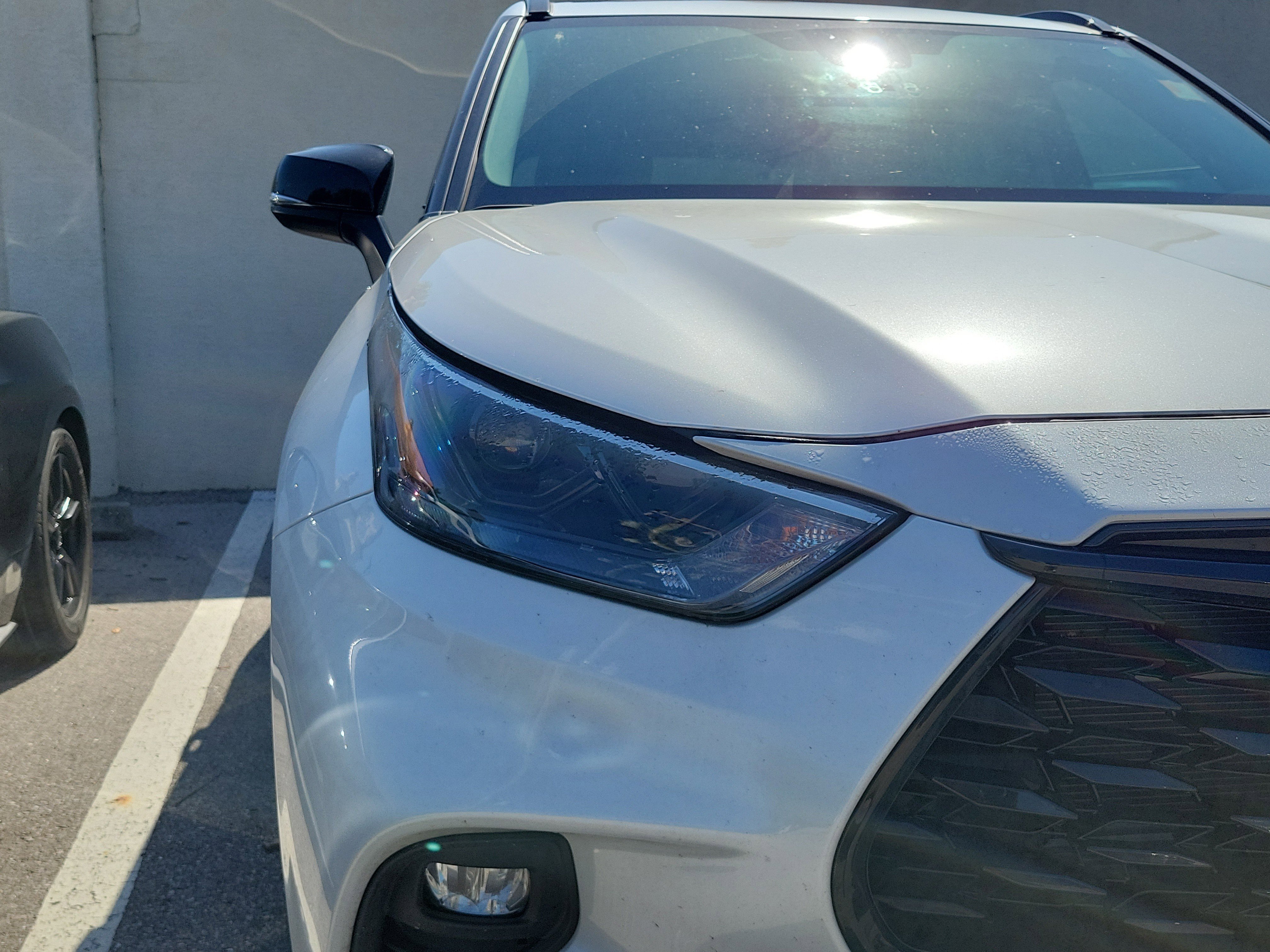 Used 2025 Toyota Highlander XLE AWD/4WD image 9