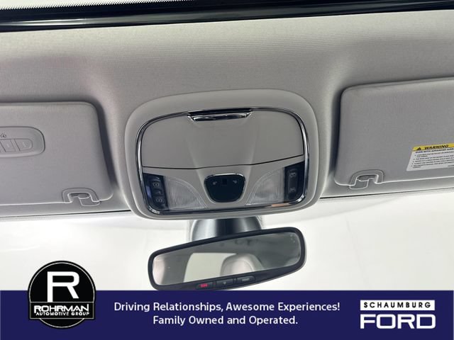 Used 2019 Jeep Cherokee Limited w/ Luxury Group FWD image 11