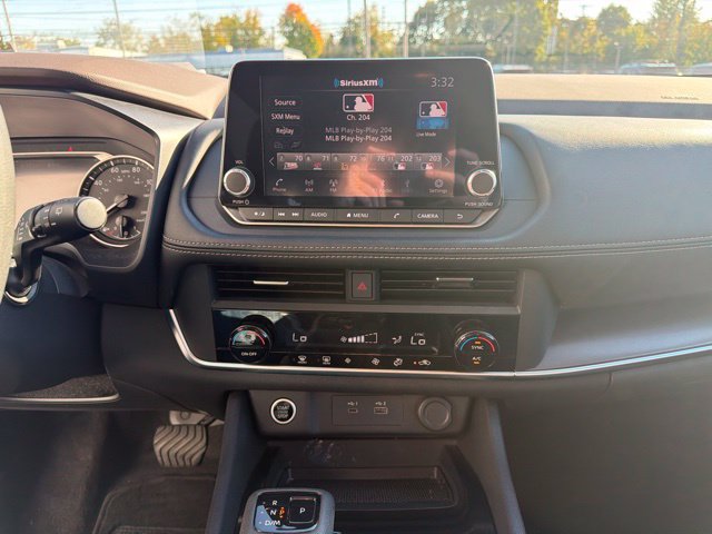 Used 2023 Nissan Rogue SV AWD/4WD image 17