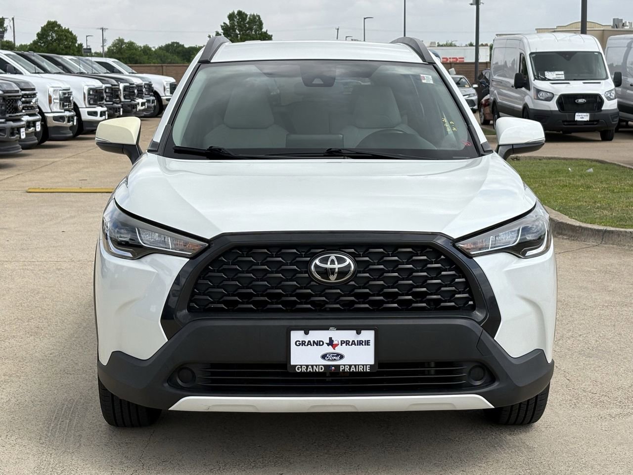 Used 2022 Toyota Corolla Cross LE image 9