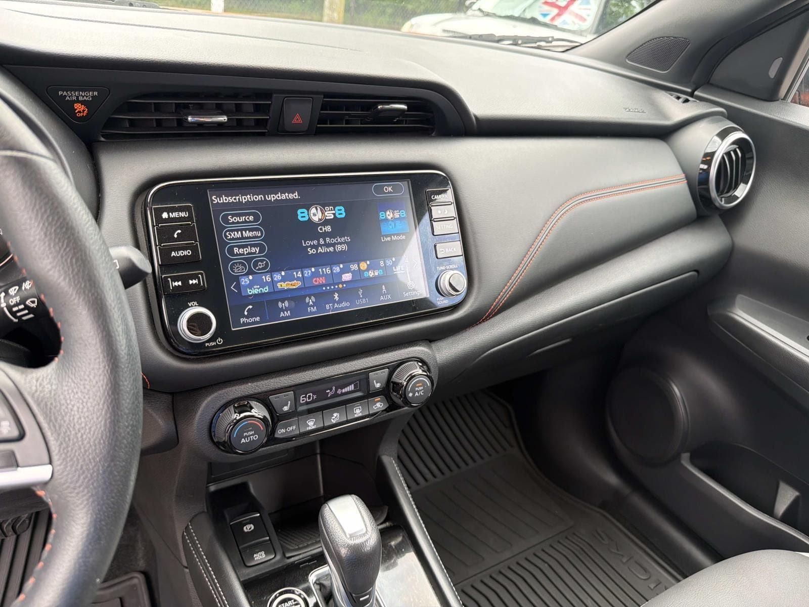 Used 2021 Nissan Kicks SR w/ SR Premium Package FWD image 29